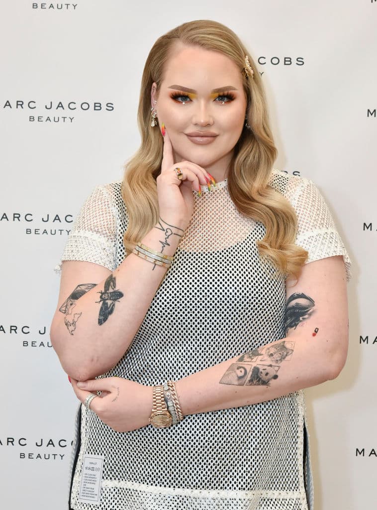 Nikkie Tutorials es transexual y una vlogger de belleza.