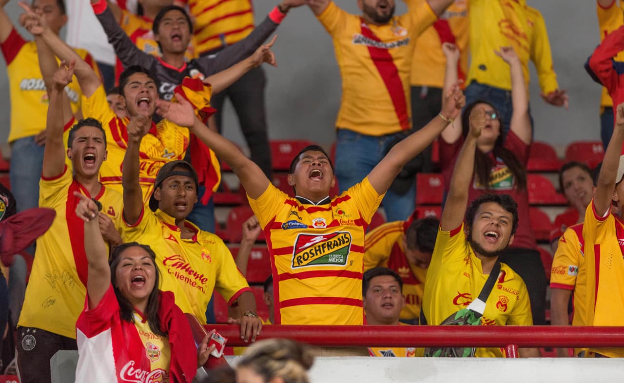 La afición de los Monarcas hizo el viaje a Aguascalientes para apoyar a los suyos.