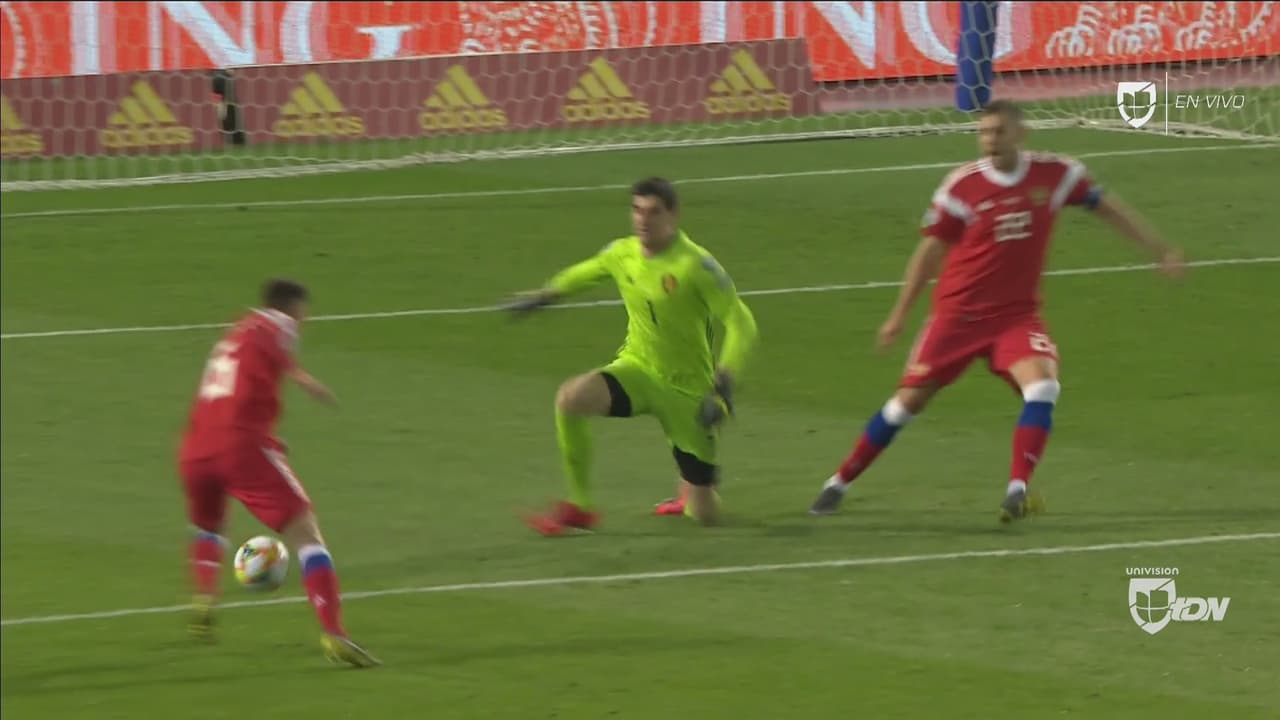 Con razón lo sentó Zidane: insólito error de Courtois deja servido el empate de Rusia