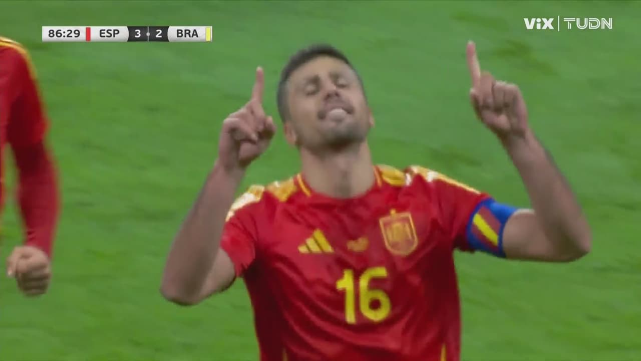 ¡Llegó el tercero de España! Rodri de penal marca su doblete