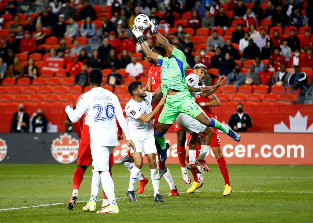 Con dos goles desde el punto penal, Canadá y Honduras empatan 1-1 en casa de la hoja de maple.
