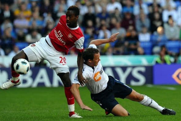 Con este resultado, Arsenal intentaba de toda forma dar vuelta al marcador.