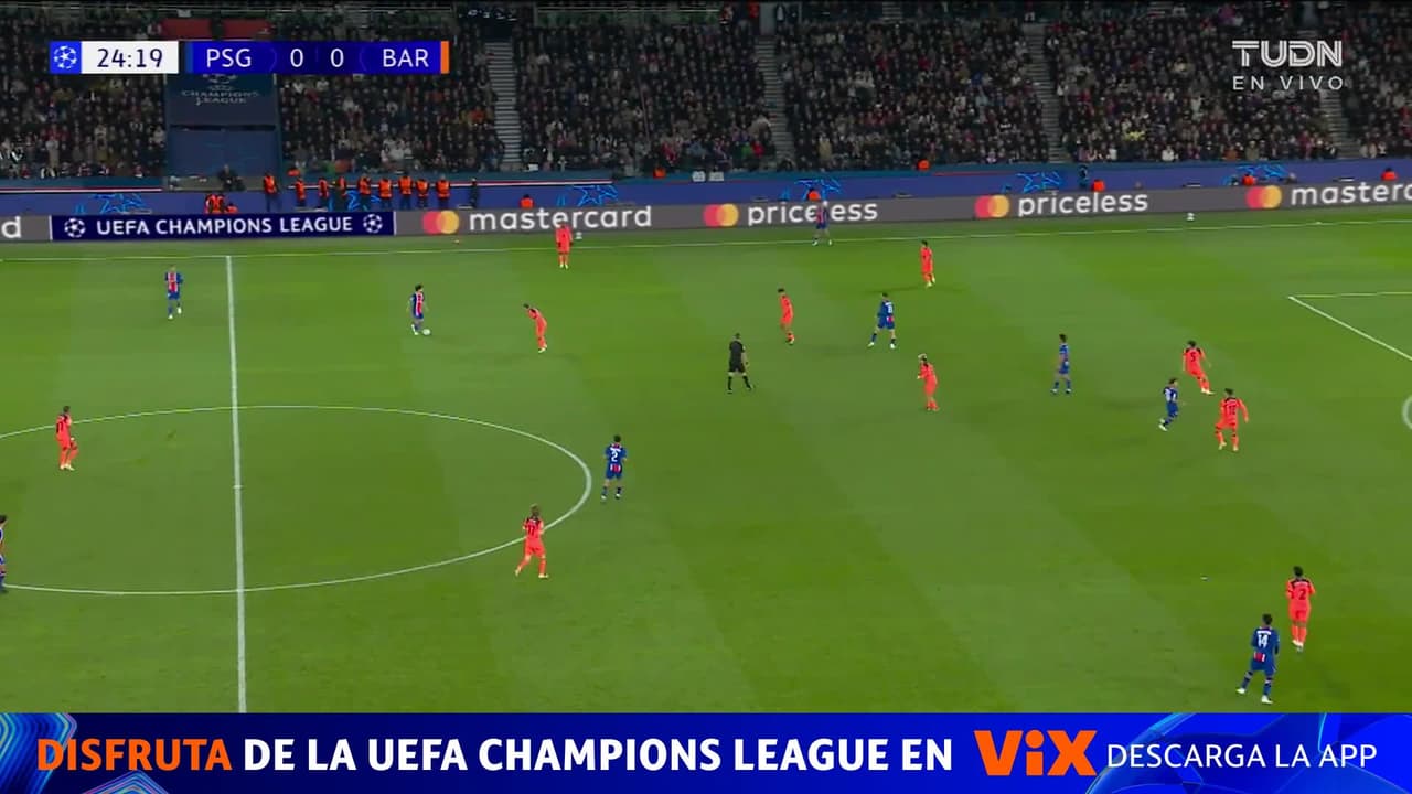 ¡ENFERMA ATAJADA! ¡Joan García la saca CON LA CARA y evita el gol de Ferran Torres!