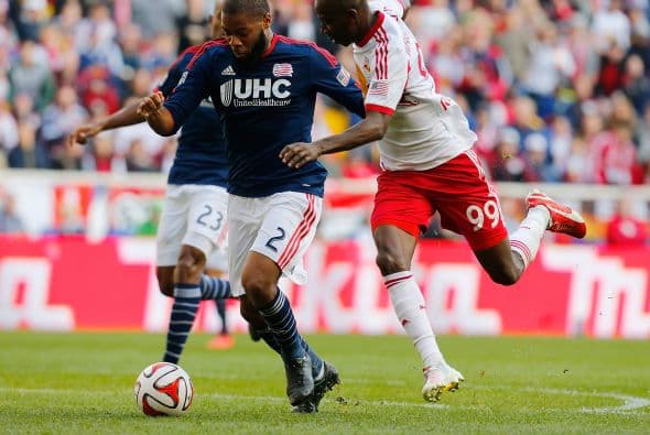 El partido se mantendría abierto para los dos equipos con llegadas y atajadas por igual pero sin que alguien metiera el segundo gol.