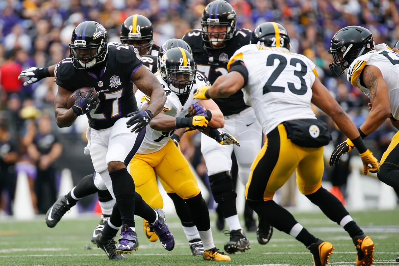 Los Steelers sufrieron un fuerte descalabro a manos de sus acérrimos rivales, los Ravens, por 20-17. Checa las mejores tomas de este duelo de la Semana 16.