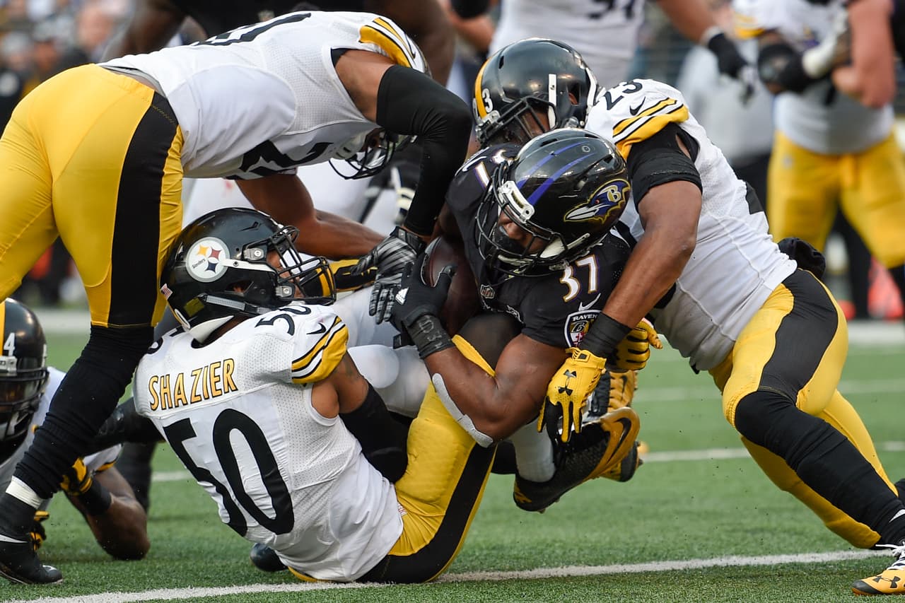 Los Steelers sufrieron un fuerte descalabro a manos de sus acérrimos rivales, los Ravens, por 20-17. Checa las mejores tomas de este duelo de la Semana 16.