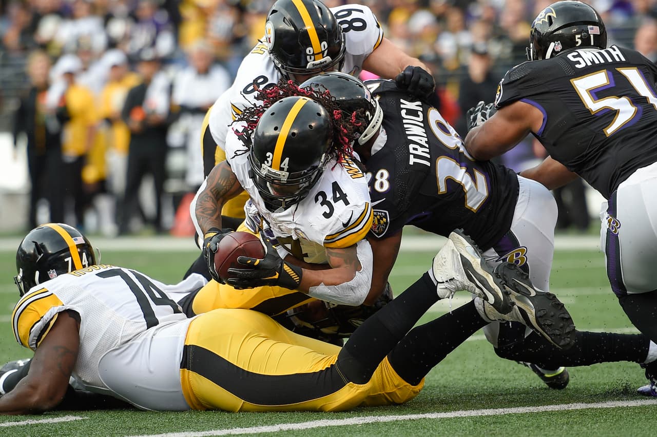 Los Steelers sufrieron un fuerte descalabro a manos de sus acérrimos rivales, los Ravens, por 20-17. Checa las mejores tomas de este duelo de la Semana 16.