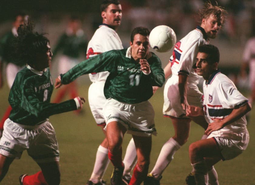 <b>Copa USA 2000</b>
<br>Para esta copa, México juega su último partido contra Estados Unidos, sin embargo el resultado no fue favorable, pues se perdió 3-0.