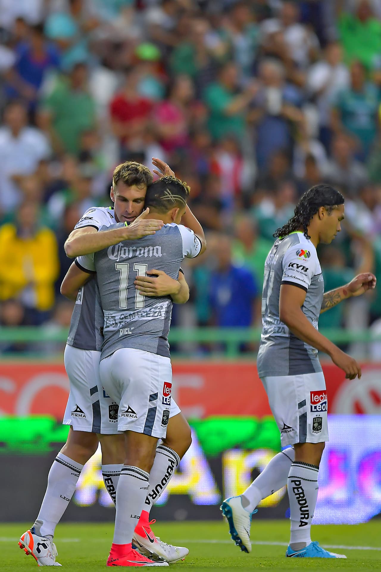El fútbol mexicano es muy noble. Hace cuatro jornadas León era último en la general. Hoy están a un punto de zona de Liguilla.