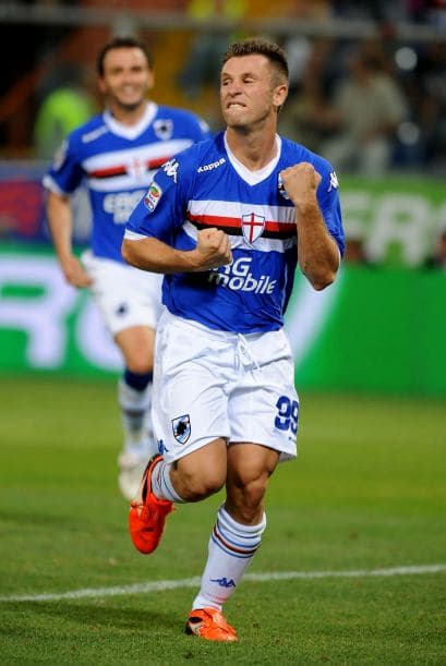 El goleador Antonio Cassano adelantó a la 'Samp' por medio de un penalti.