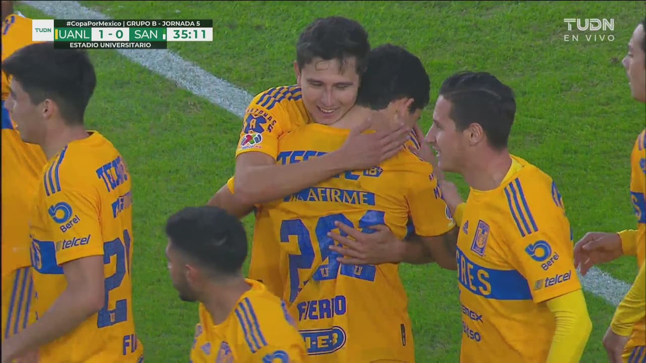 ¡Golazo de Tigres! Remate potente y Fierro convierte el 1-0