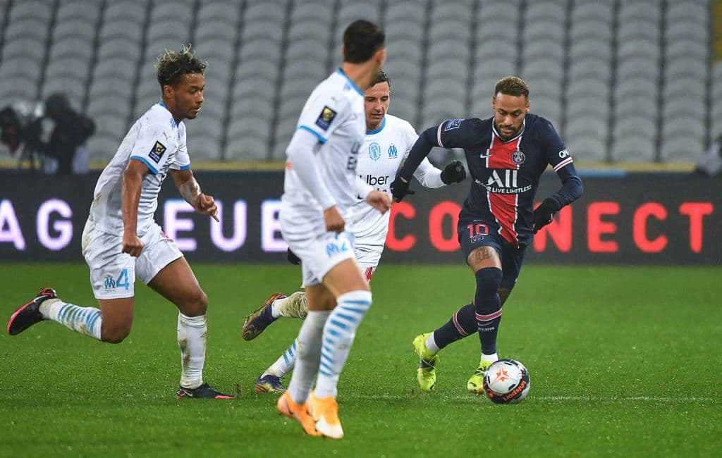 Mauro Icardi (39’) marcó el tanto que adelantaba a los parisinos. Ya en la recta final del cotejo, Neymar (85’) hizo el segundo cobrando una pena máxima derivada de una falta sobre Icardi. Dimitri Payet (89’) descontaba, pero la reacción fue demasiado tardía. PSG refrendó el título que ostenta desde la campaña 2013.