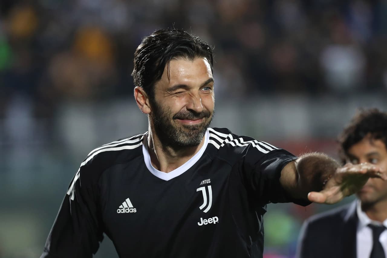 En la jornada descansó el arquero Gianluigi Buffon con Juventus, ya pensando en el remate de temporada.
