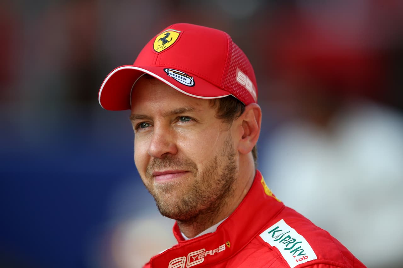 Vettel, de Ferrari, registró 1:32.053. Iniciará en la tercera posición.