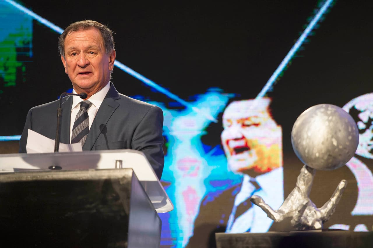 Meza agradeció principalmente a su esposa por ser una gran compañera.