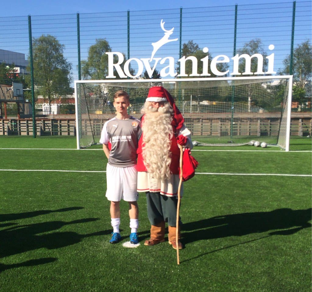 Sin embargo, este equipo se ha vuelto famoso por su nombre, más cuando las fechas navideñas se encuentran cercanas, pues los medios resaltan su existencia por su nombre.