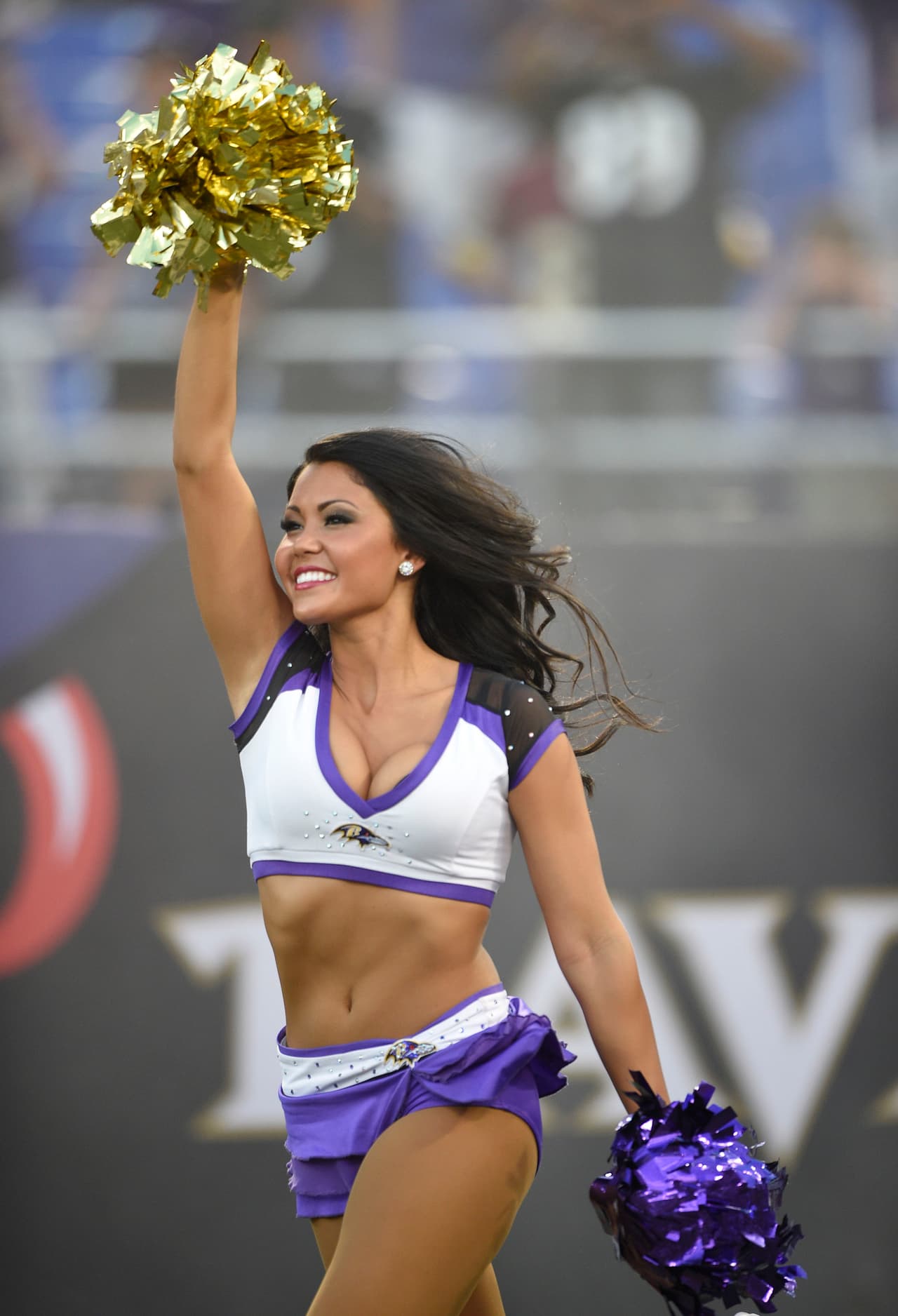 Con siete años como porrista de los Baltimore Ravens, Serena fue elegida para ir al Pro Bowl 2016. Checa las mejores imágenes de esta hermosa chica.