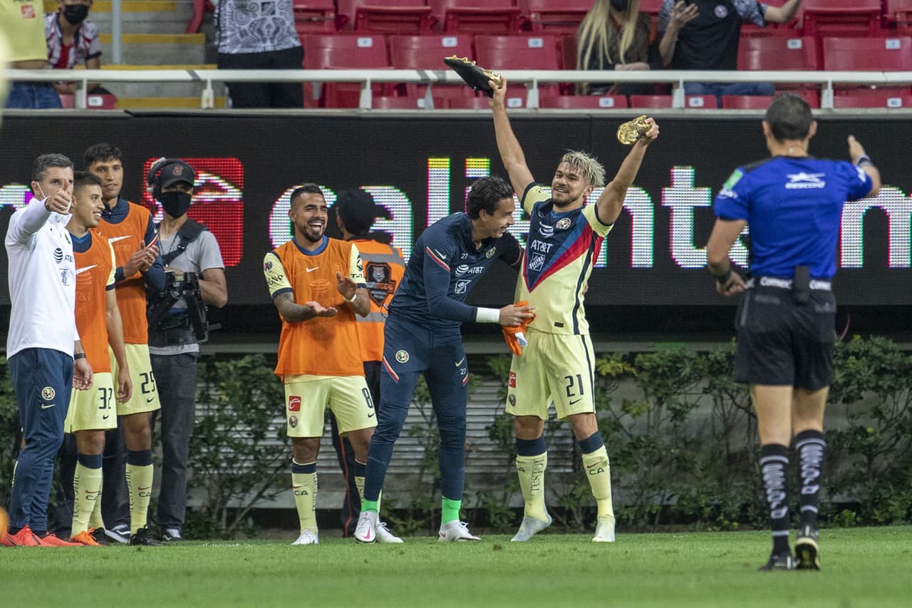Henry Martín supo que haría gol ante Chivas y planeó festejos