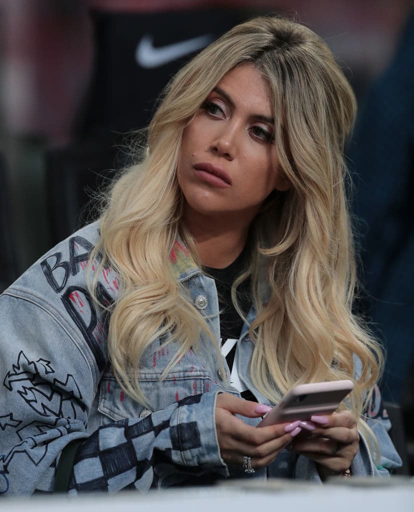 Wanda empezó a seguir a Antonela en redes sociales.