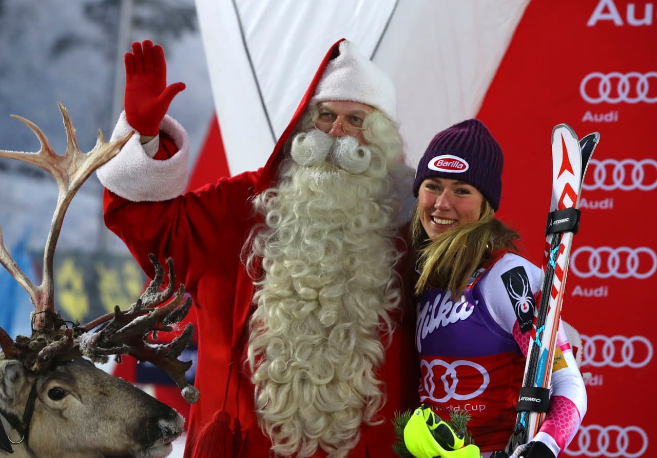 El primer eslalon de la temporada de la Copa Mundial de esquí alpino, disputado en el estadio Levi Black, de Levi, (Finlandia), tuvo como ganadores a la estadounidense Mikaela Shiffrin y al austríaco Marcel Hirscher, en un escenario marcado por la belleza de sus paisajes.