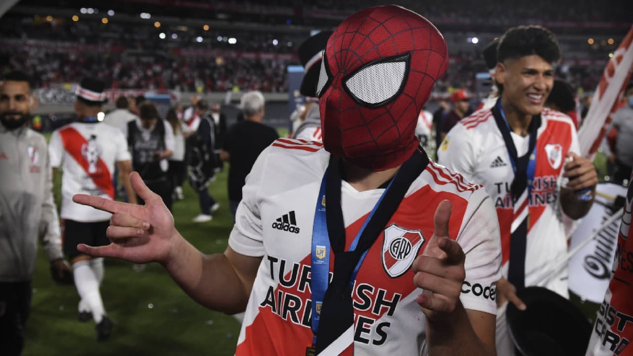 Guardiola ficha a Spiderman para goleador estrella del City