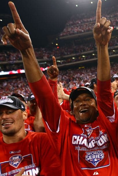 Martínez, conocido como ´Pedro el Grande´ en su periplo por los montículos de la Mayores y que recibió el 91,1% de los votos, es el segundo miembro de su país en ingresar en el recinto de los inmortales de Cooperstown después de Juan Marichal, este último electo en 1983.