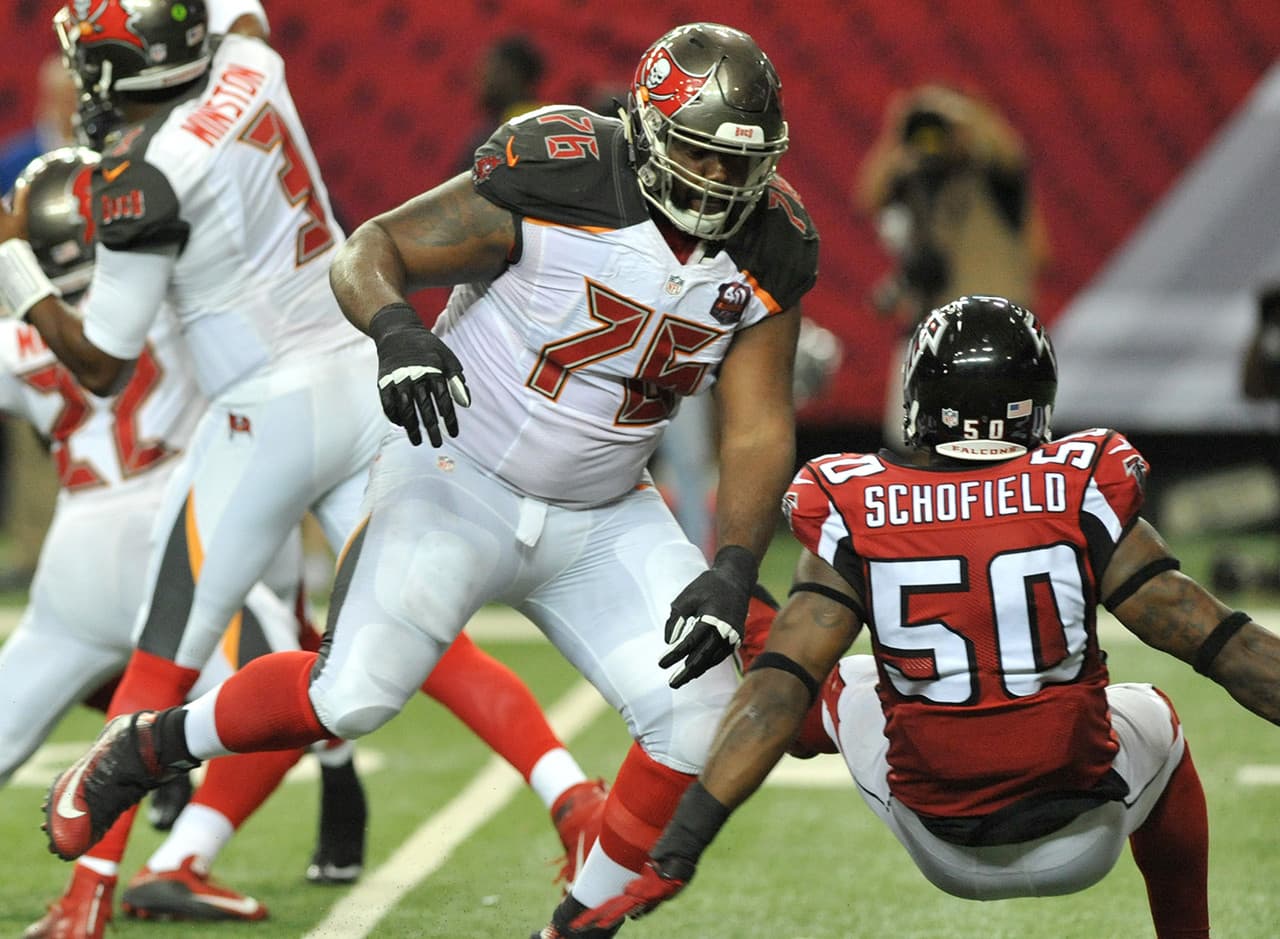 Tackle Ofensivo: Donovan Smith, Tampa Bay Buccaneers (Posición en el Draft: Ronda 2, #34 global).