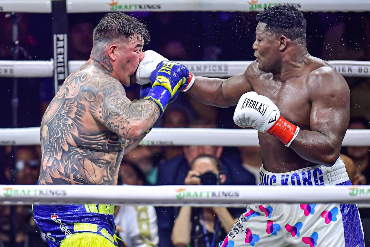 En una pelea llena de emociones Andy Ruíz logró derrotar a Luís Ortíz, quien aguantó pese a caer tres veces a la lona.