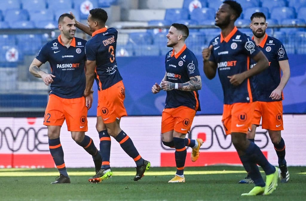 La jornada 24 del futbol francés cerró con 7 victorias, Stade Brestois 29 venció 2-1 a Bordeaux, Montpellier se impuso en casa 4-2 al Dijon, Nimes Olympique perdió en su estadio 3-4 frente al Mónaco, Nice goleó 3-0 a Angers, Sain Etienne se impuso por la mínima a Metz, Nantes cayó en casa frente al líder Lille 0-2 y el PSG salió victorioso en su visita al Olympique de Marseille.