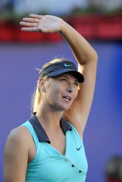 Maria Sharapova se presentó con una victoria en el Abierto de China al doblegar 6-4, 7-6 a la búlgara Tsvetana Pironkova.Con este resultado, la rusa consiguió su pase a la segunda ronda.