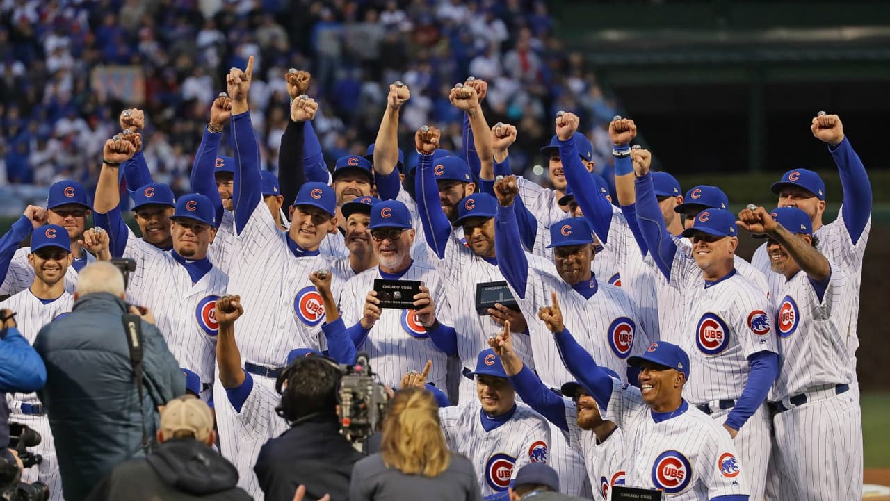 Los Chicago Cubs reciben sus primeros anillos de campeón en la historia