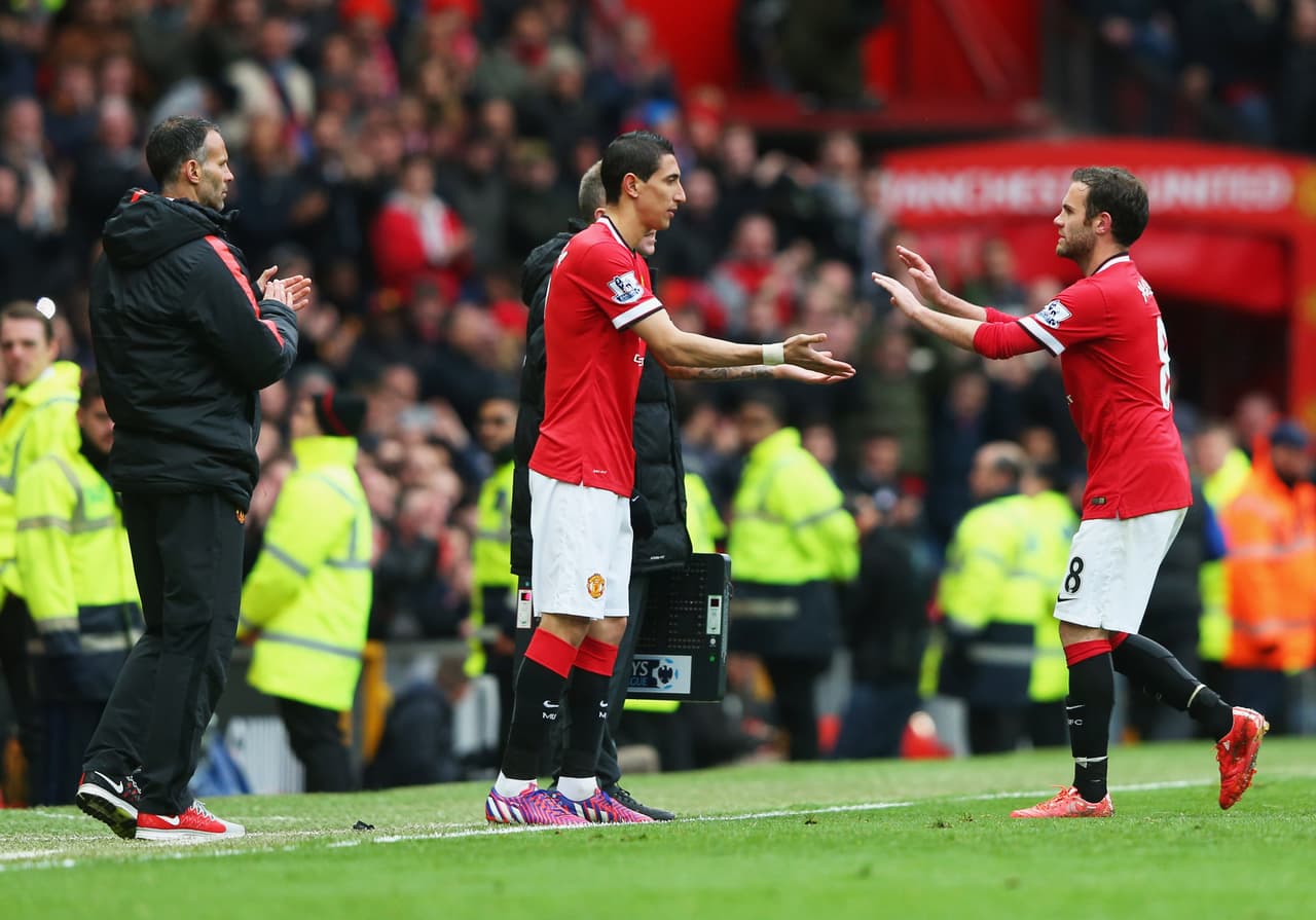 El argentino Ángel Di María salió de Real Madrid como campeón de Champions League, pero en el Manchester United no solo estuvo lejos de brillar sino que no era titular regularmente. El atacante pasó a un segundo plano.