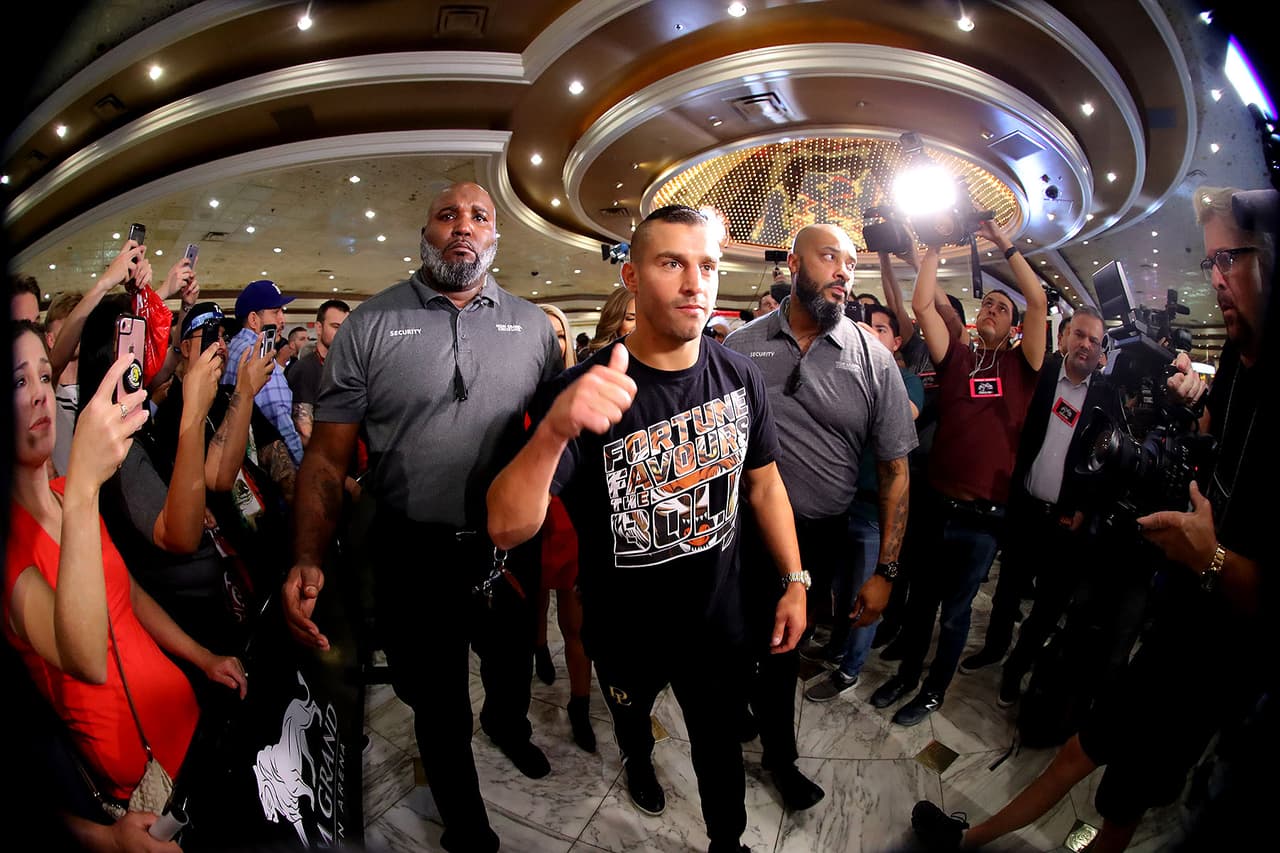 Por último, David Lemieux y Gary O'Sullivan no faltaron a la "fiesta", pues también verán acción arriba del ring la noche del 15 de septiembre.