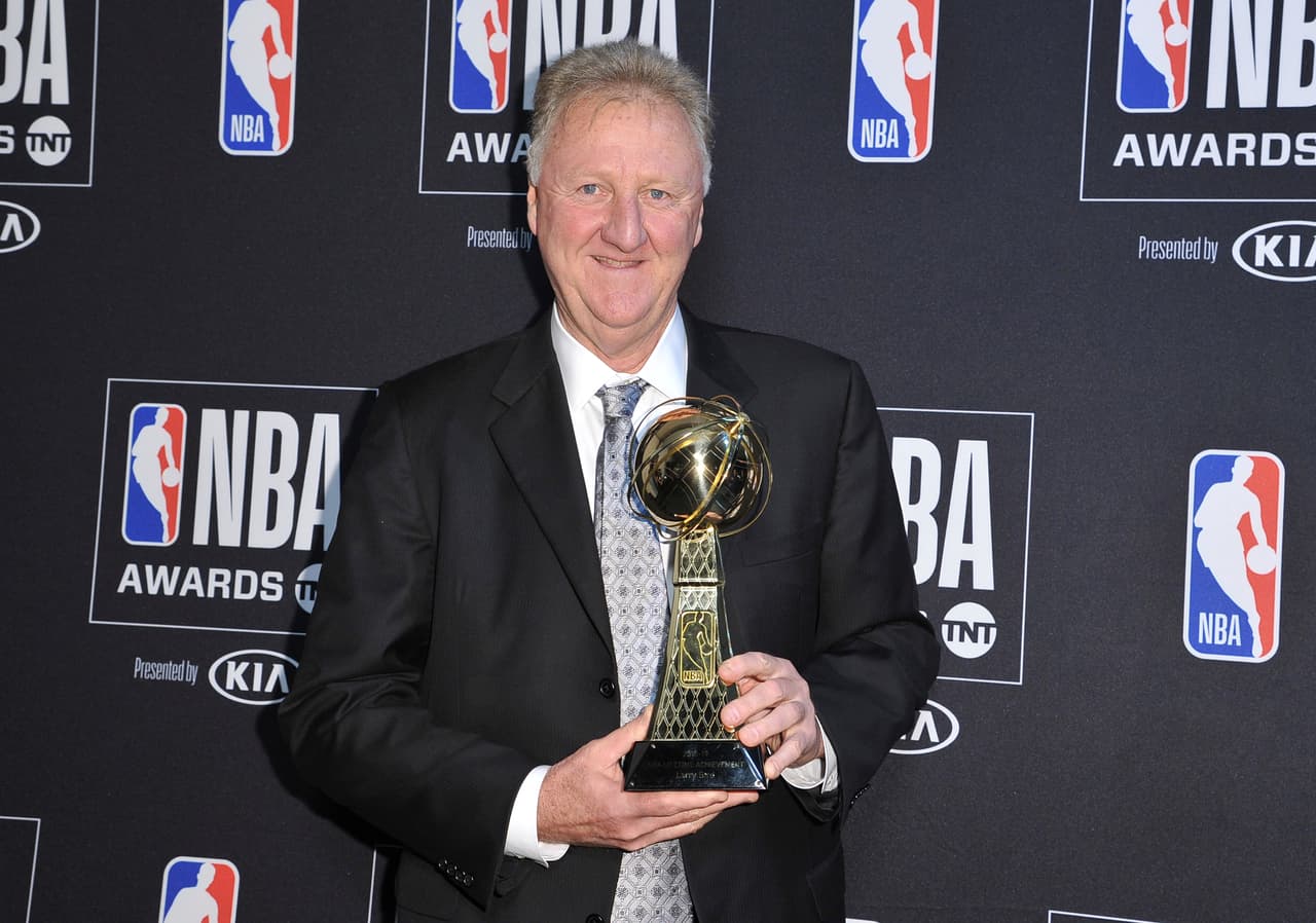 aquel combinado estadounidense, compartió vestidor con Jordan, Johnson, Malone y Barkley. Debido a lesiones en la espalda, se retiró después de los JJOO de Barcelona y los Boston Celtics retiraron su camiseta, la 33.