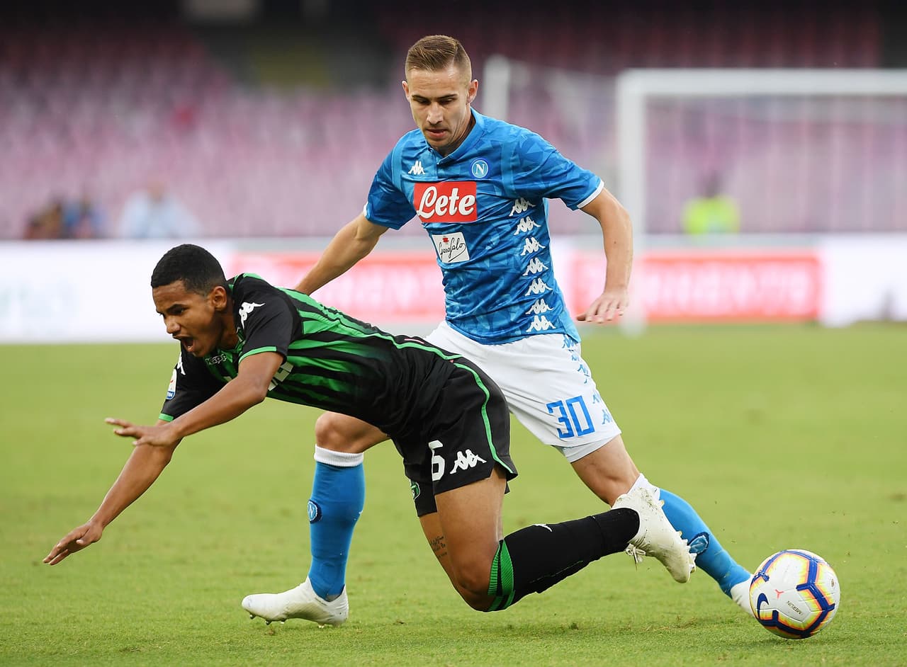 Medios italianos informaron que Fiorentina tiene el interés inmediato de fichar en este mercado invernal al croata Marko Rog, actualmente en Napoli.