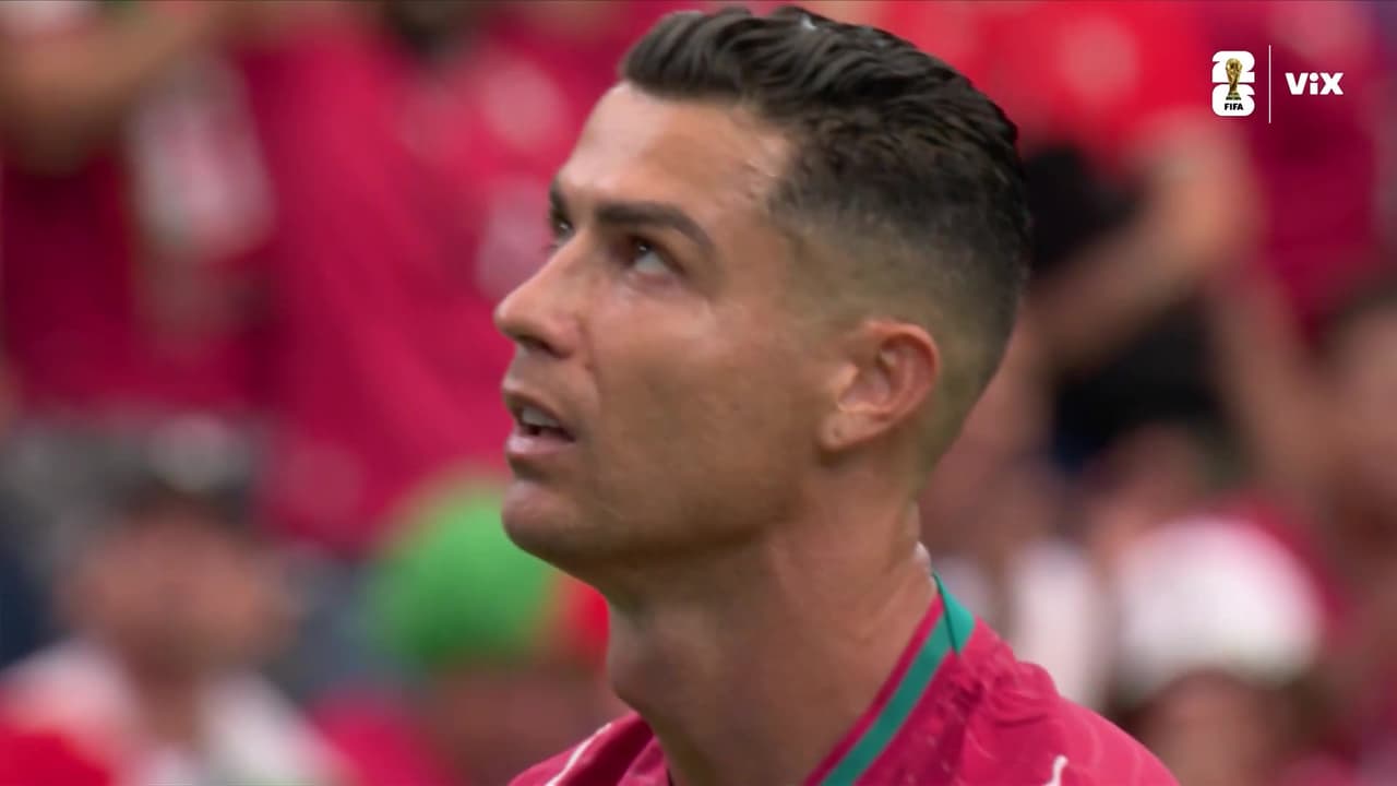 ¡Cristiano quiere su gol! Remate de Ronaldo que se va desviado