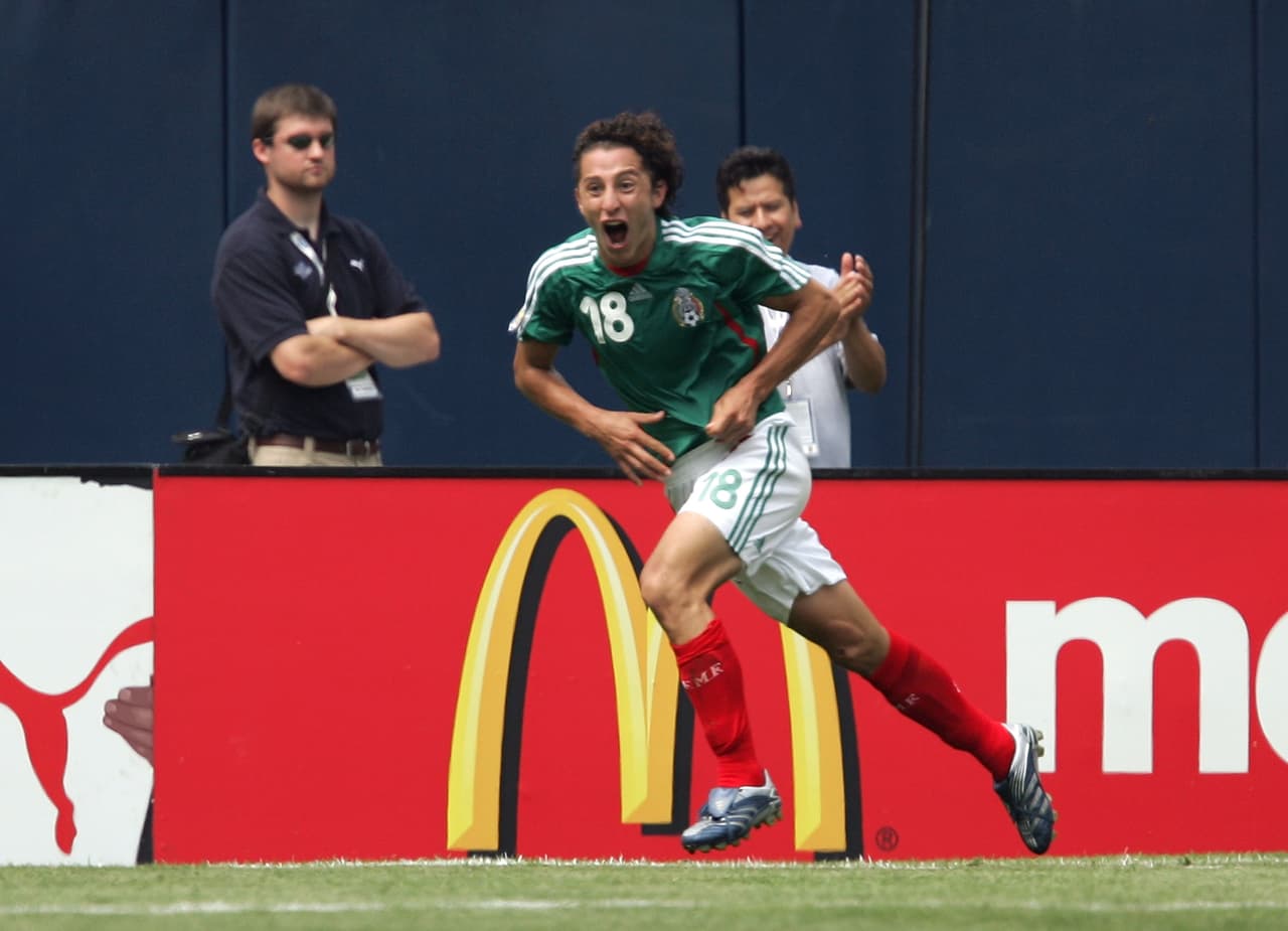 Andrés Guardado: 10 goles (México)