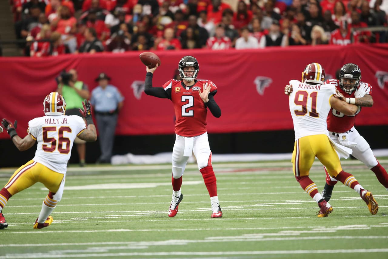 Los Falcons, que estaban perdiendo en el cuarto periodo ante los Redskins, se convirtieron en el primer equipo en la historia de la NFL en empezar 5-0 con cuatro de esas cinco victorias llegando a pesar de ir perdiendo en algún punto de cuarto periodo.