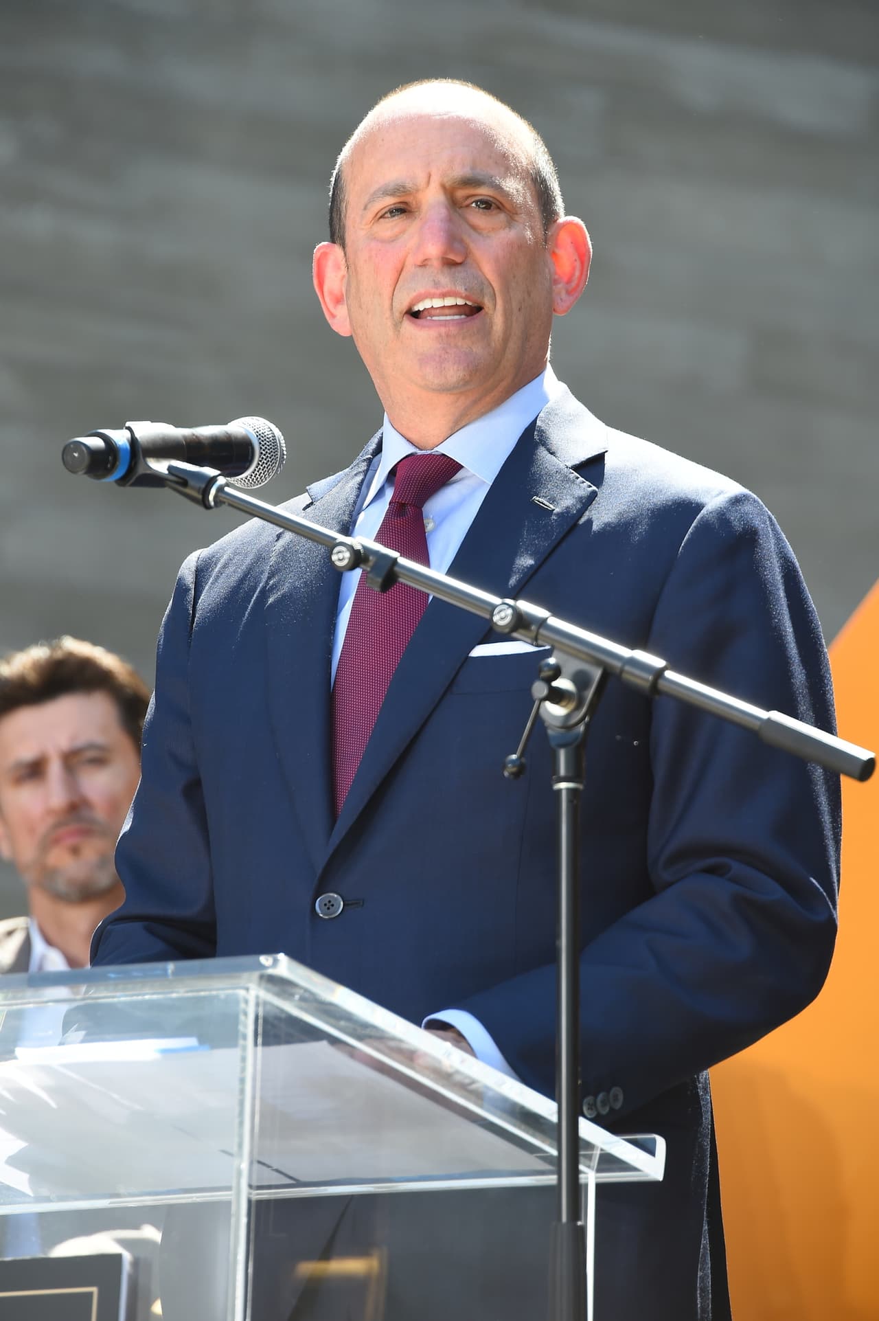 Quien no podía faltar en este acto es Don Garber, Comisionado de la MLS. (LAFC)