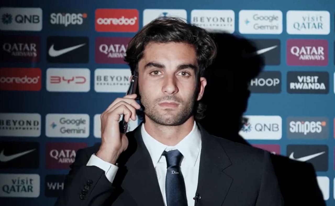 Ferran Torres, oficialmente nuevo jugador del PSG tras dejar Barcelona