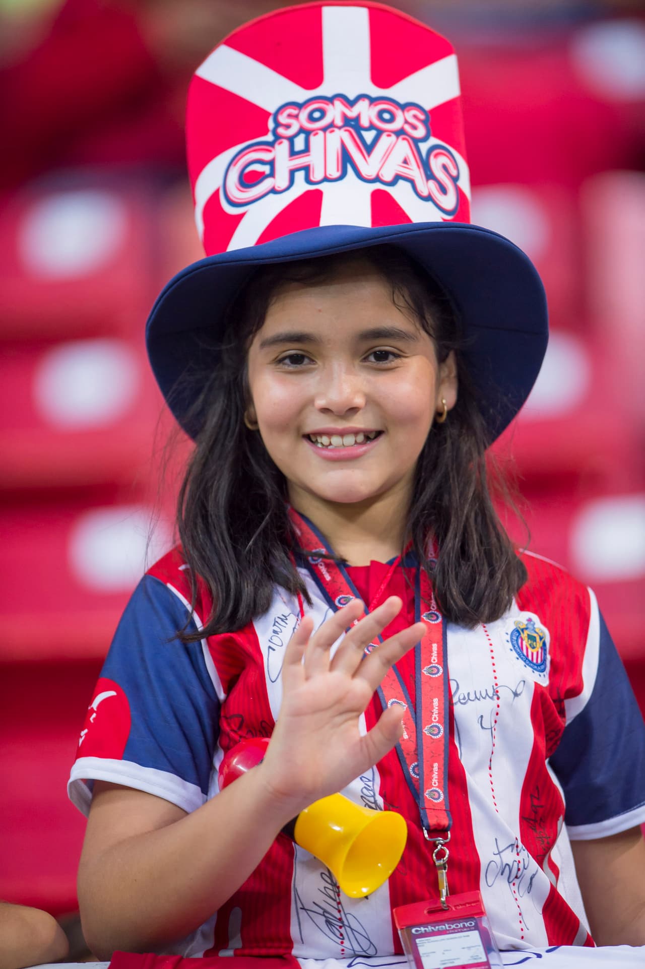 Gran colorido se vivió en los distintos estadios del país. Muchas familias y amigos acudieron con las playeras de sus equipos favoritos y disfrutaron de una jornada de muchos goles y emociones.