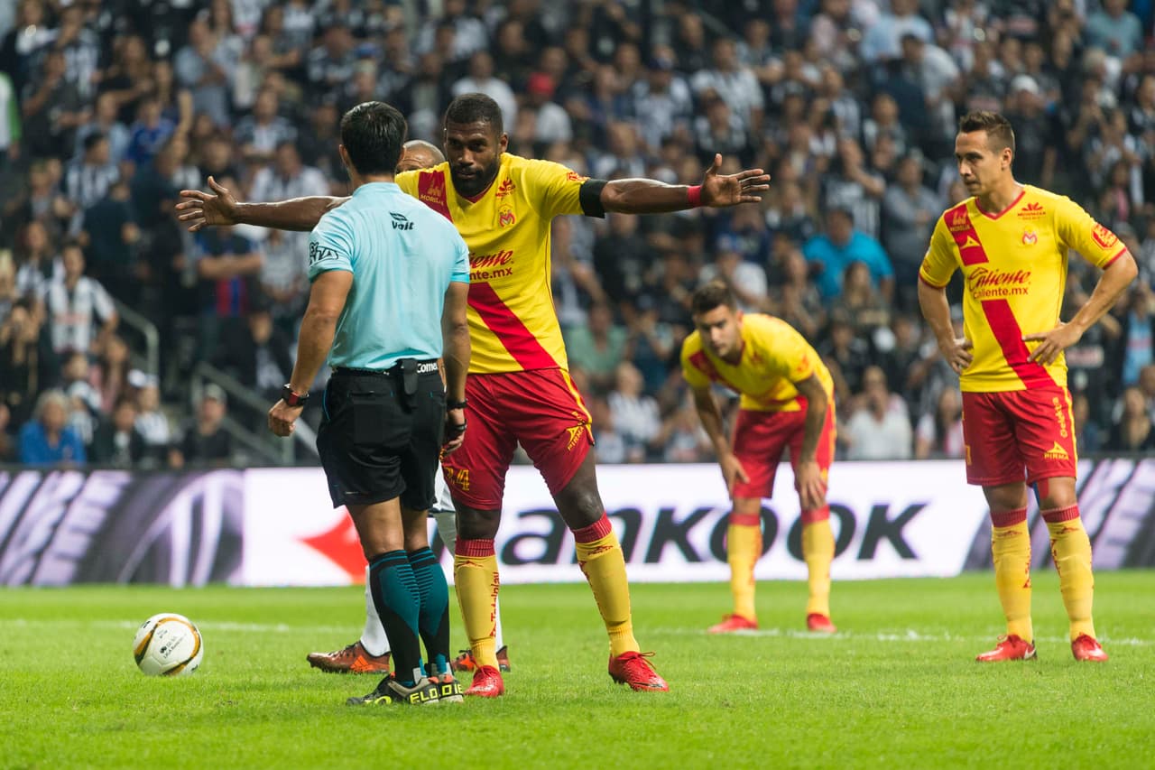 El defensa ecuatoriano Gabriel Achillier es el capitán de Monarcas Morelia.