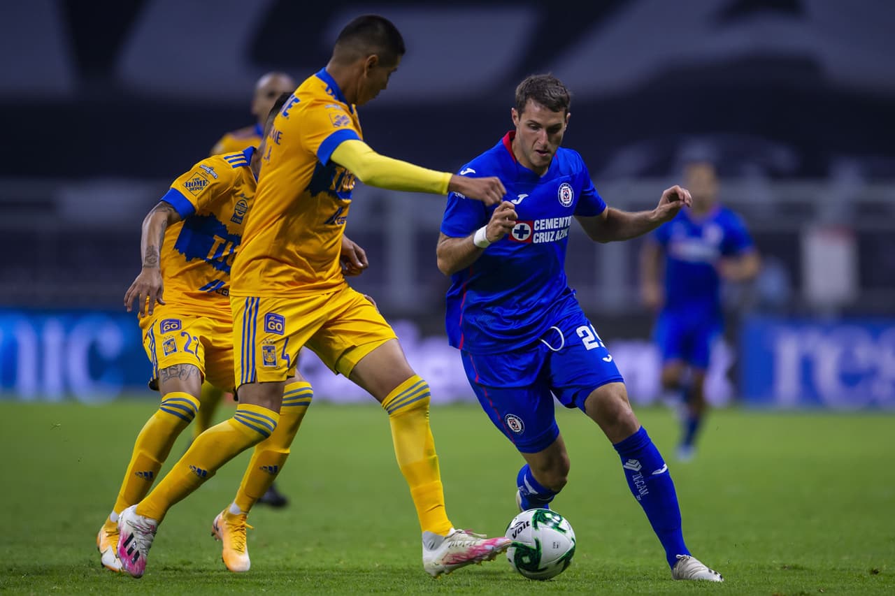 Nuevamente Cruz Azul y Tigres tuvieron que esperar 17 años para enfrentarse en liguilla, al encontrarse en los Cuartos de Final del Guardianes 2020.
<br>