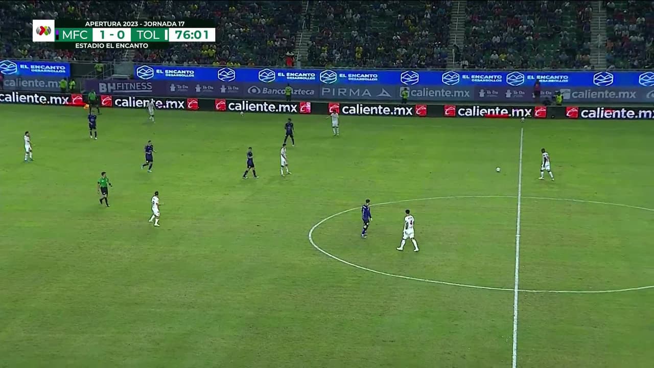 ¡TIRO ATAJADO! disparo por Robert Morales.