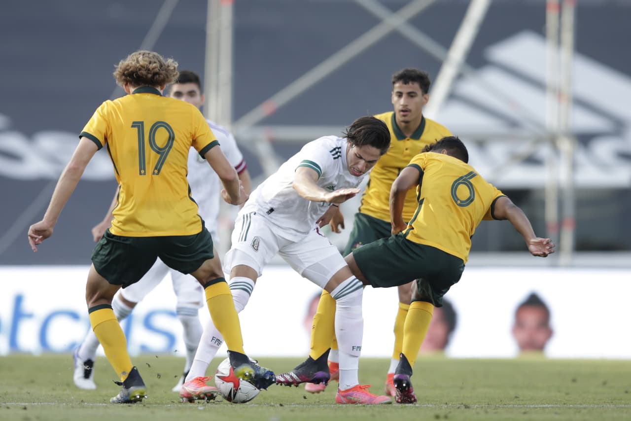 México continúa imbatible en la gra de preparación rumbo a Tokio y se imponen 3-2 a Australia con goles de Jesús Angulo, Erick Aguirre y Kevin Álvarez.