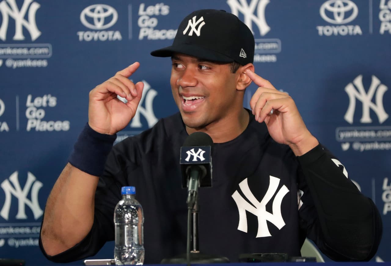 "Lo que más me entusiasma es aprender sobre los Yankees y cómo han ganado 27 títulos de la Serie Mundial", declaró Wilson a los periodistas.