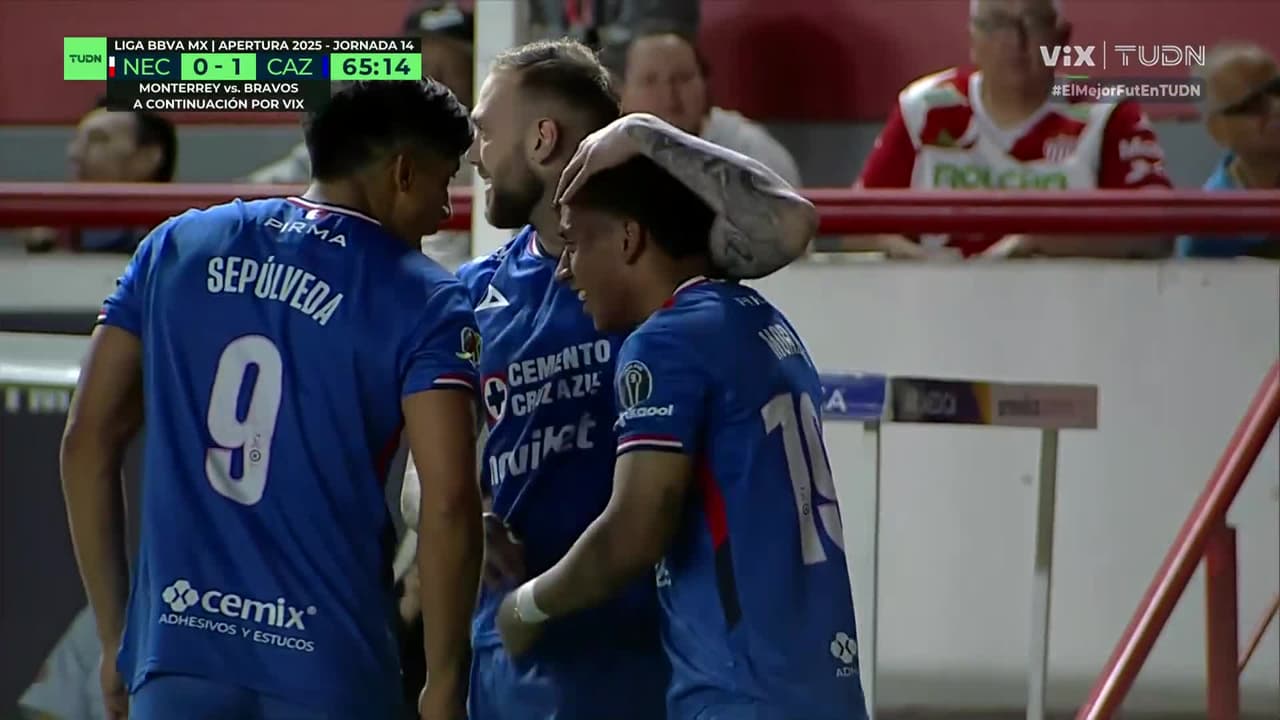 ¡Gol de Cruz Azul! Amaury Morales la pone en la esquina del arco