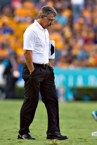 Ricardo Ferretti es otro clásico de los banquillos del fútbol mexicano.Ha dirigido casi de manera ininterrumpida más de dos décadas en la Primera División. De carácter recio y estricto , tiene la misión de meter de nuevo a la Liguilla a Tigres que cuenta con uno de los mejores planteles de México.