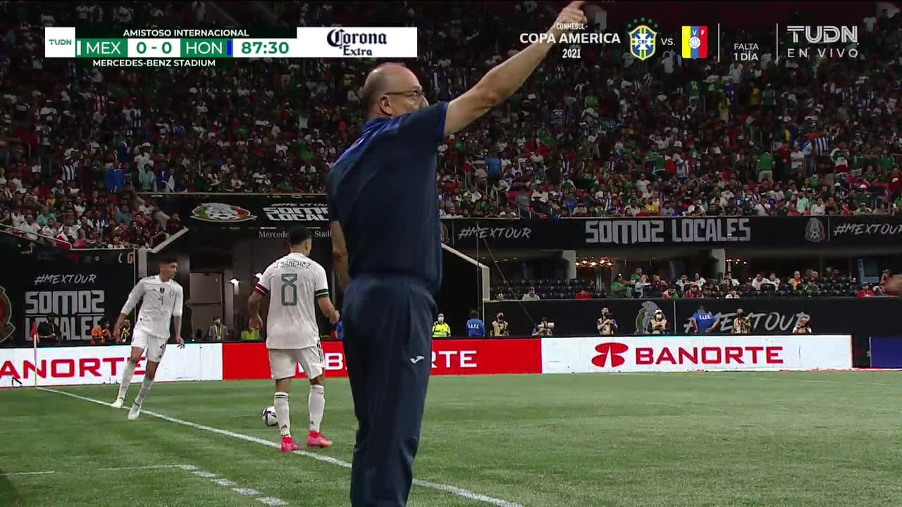 ¡TIRO ATAJADO! disparo por Edwin Rodriguez.