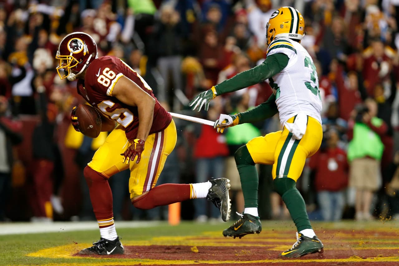 Touchdown de los Redskins, con el ala cerrada Jordan Reed, para tomar ventaja a los Packers 11-0.